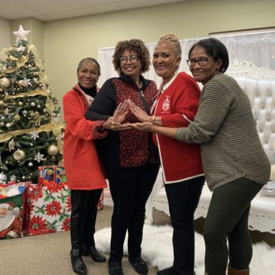 Prince George’s County Chapter of Delta Sigma Theta Holiday Hope Volunteers